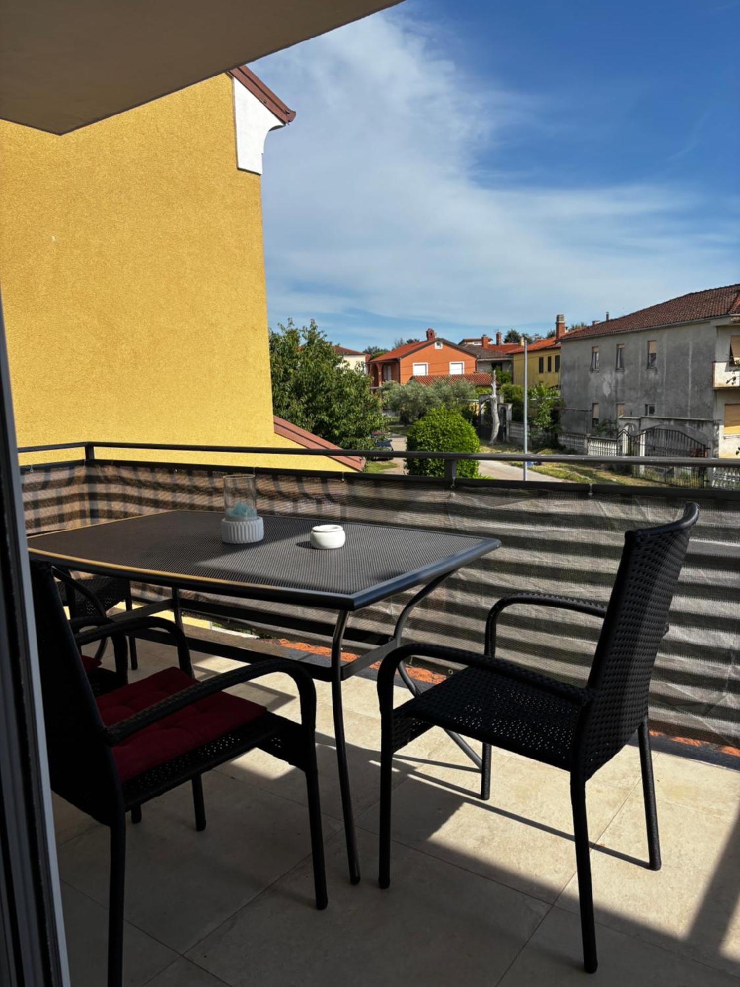 Apartmani Rozi Umag Luaran gambar